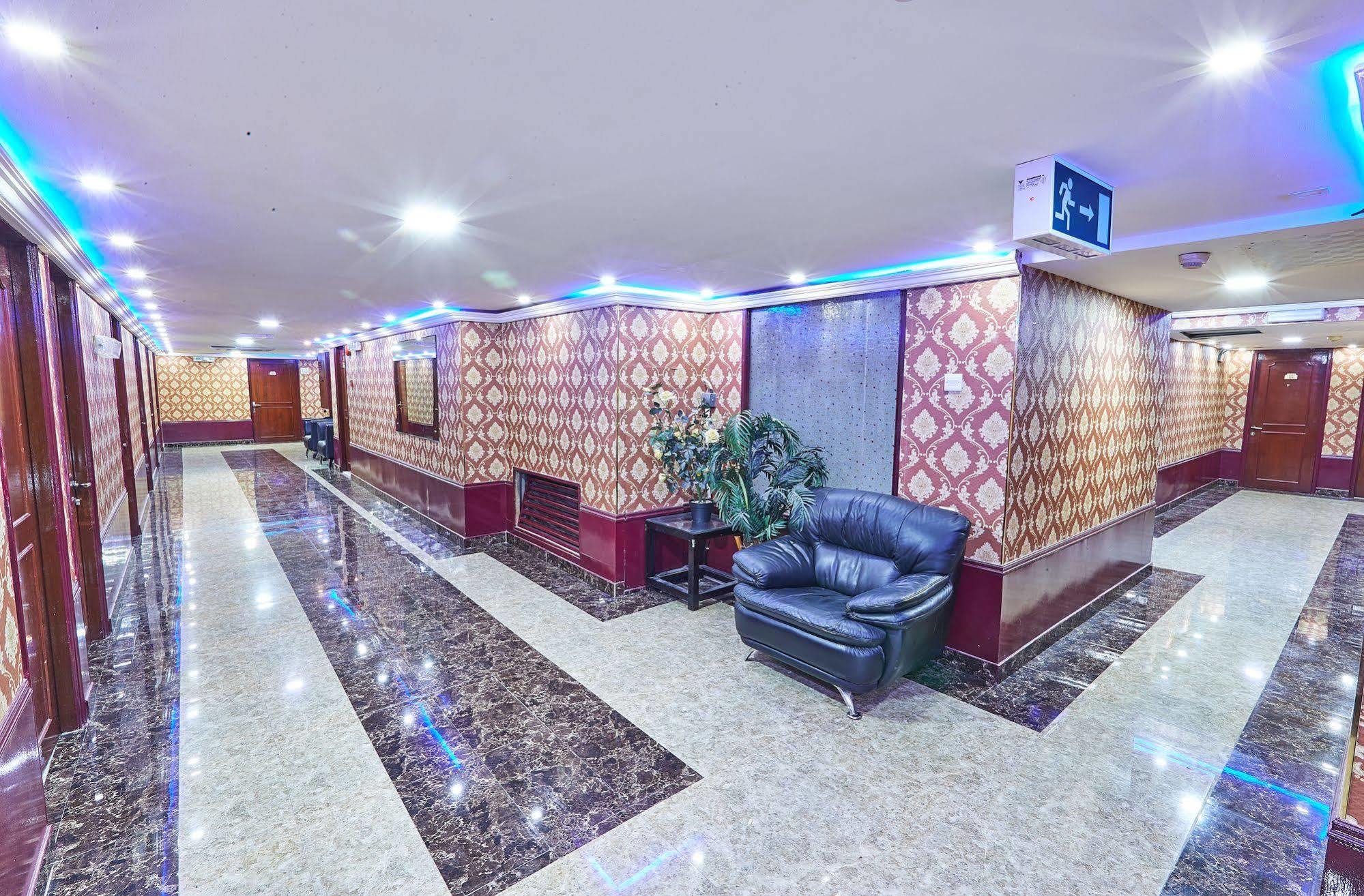 West Hotel Dubai Exterior foto
